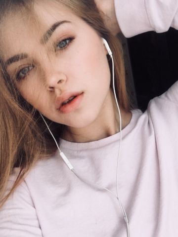 Надя